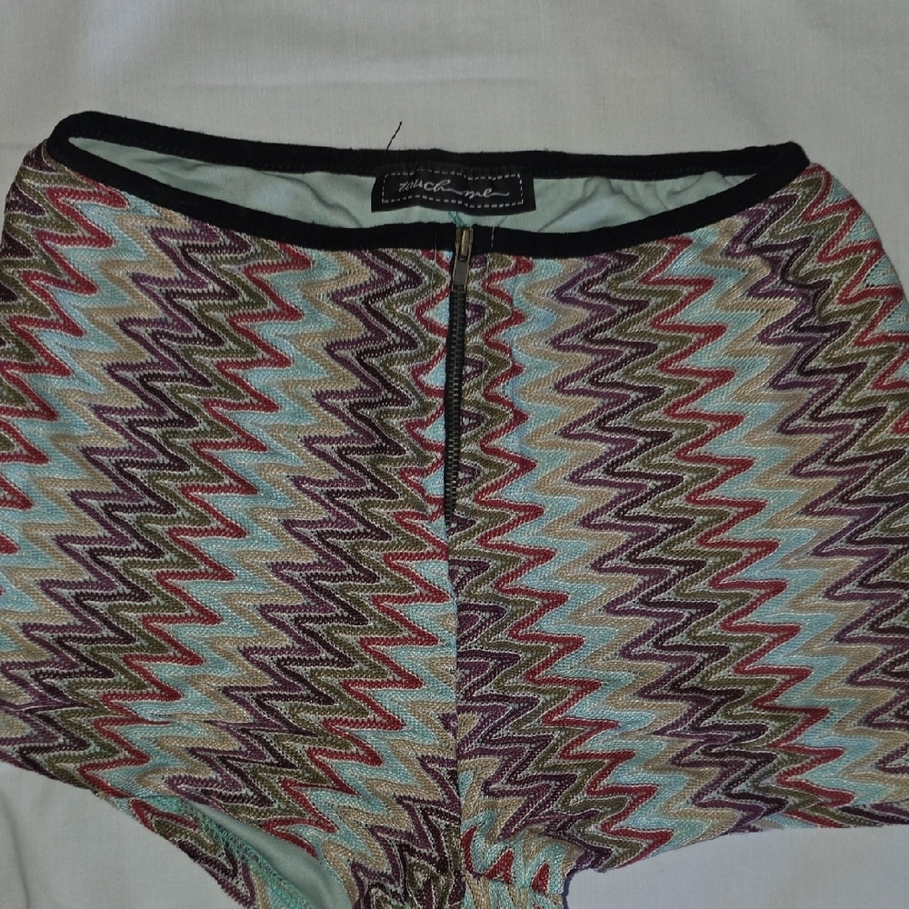 Zigzag Patterned Knit Shorts